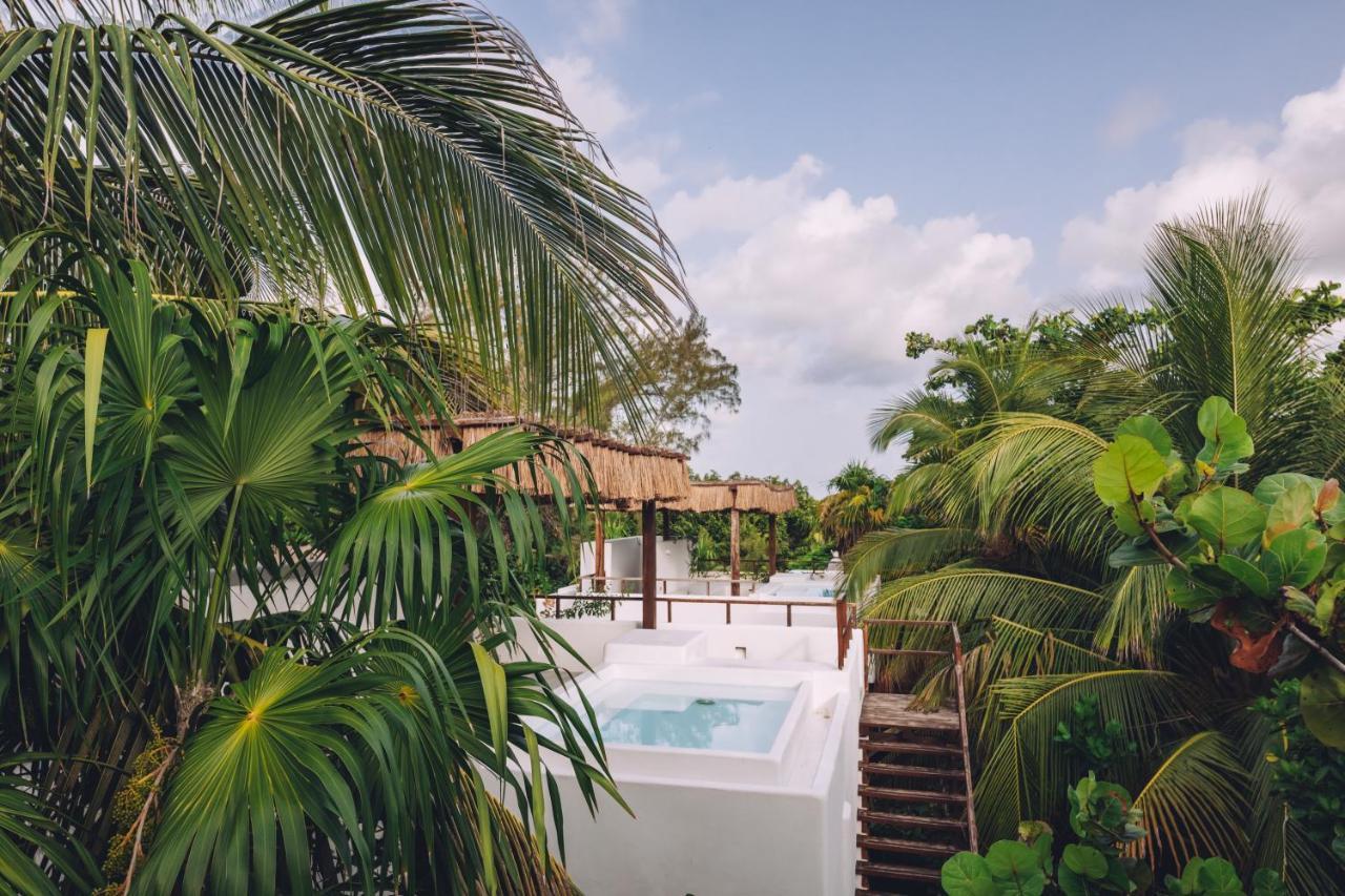 Deluxe Private Pool,1583686818:JPEG